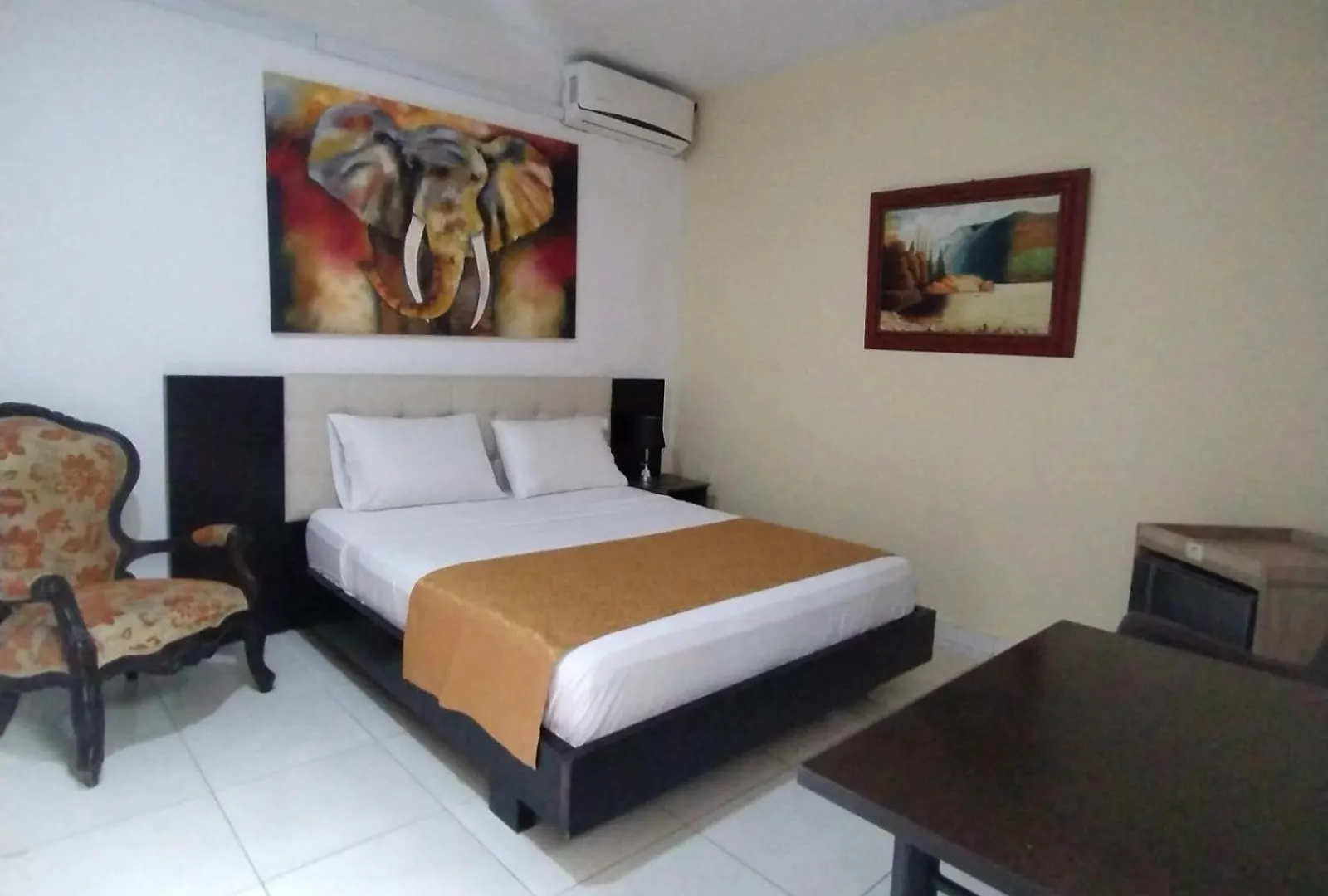 Hotel Parque Del Perro Cali